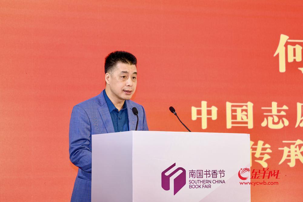 一场南国书香节上的成长仪式,为青春添上耀眼红色