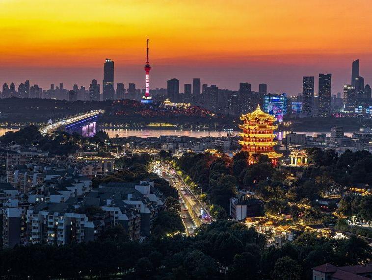 美丽中国|极目楚天 落日熔金