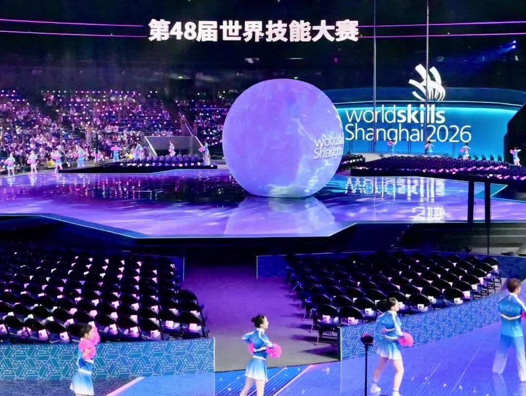 技能点亮未来!第48届世赛上海开幕,17名广东技能小将为国出征