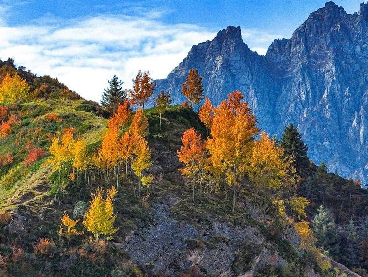 秋日祁连山风景如画